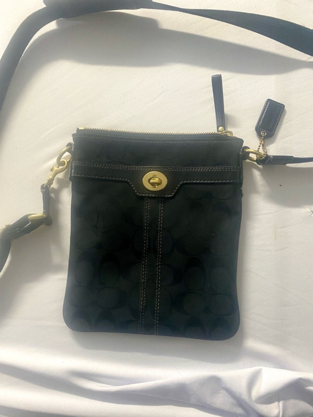 Coach Black Hampton Signature Swing pack  Crossbody with Gold Turnlock Accent